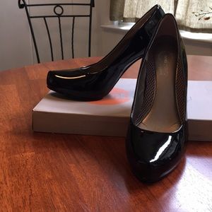 Black Patent Easyspirit Antigravity Heels size 6